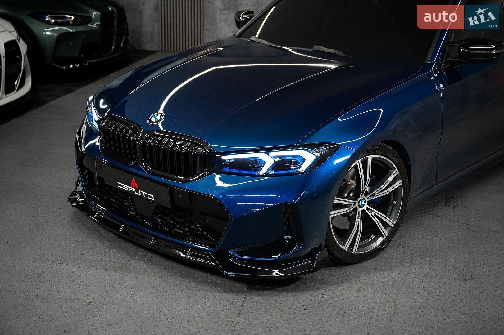 BMW 3 Series 2019 VIN WBA5R1C55KAK11116 фото оголошення 9 з 31