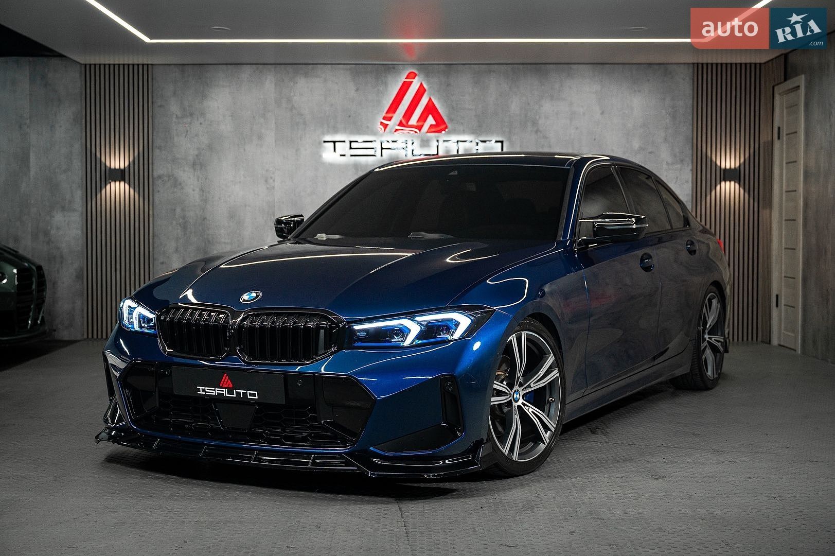 BMW 3 Series 2019 VIN WBA5R1C55KAK11116 фото оголошення 8 з 31