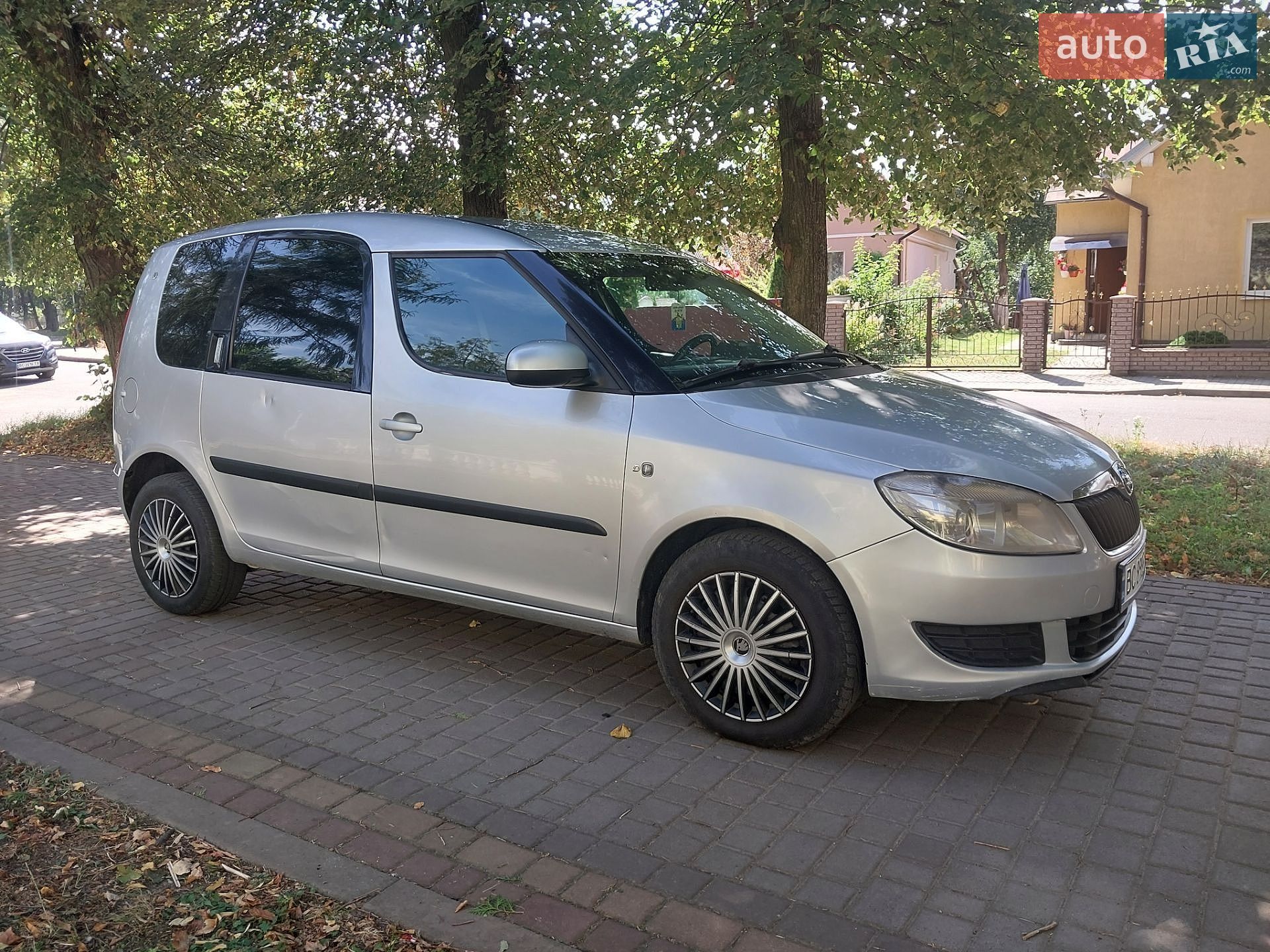 Skoda Roomster 2010 VIN TMBNJ25J5B5020654 фото оголошення 4 з 51