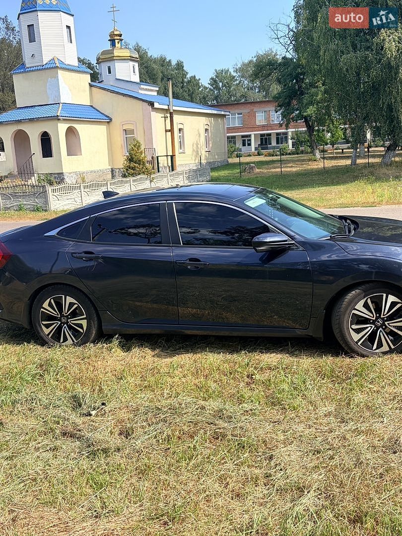 Honda Civic 2017 VIN 19XFC1F30HE023970 фото оголошення 2 з 11