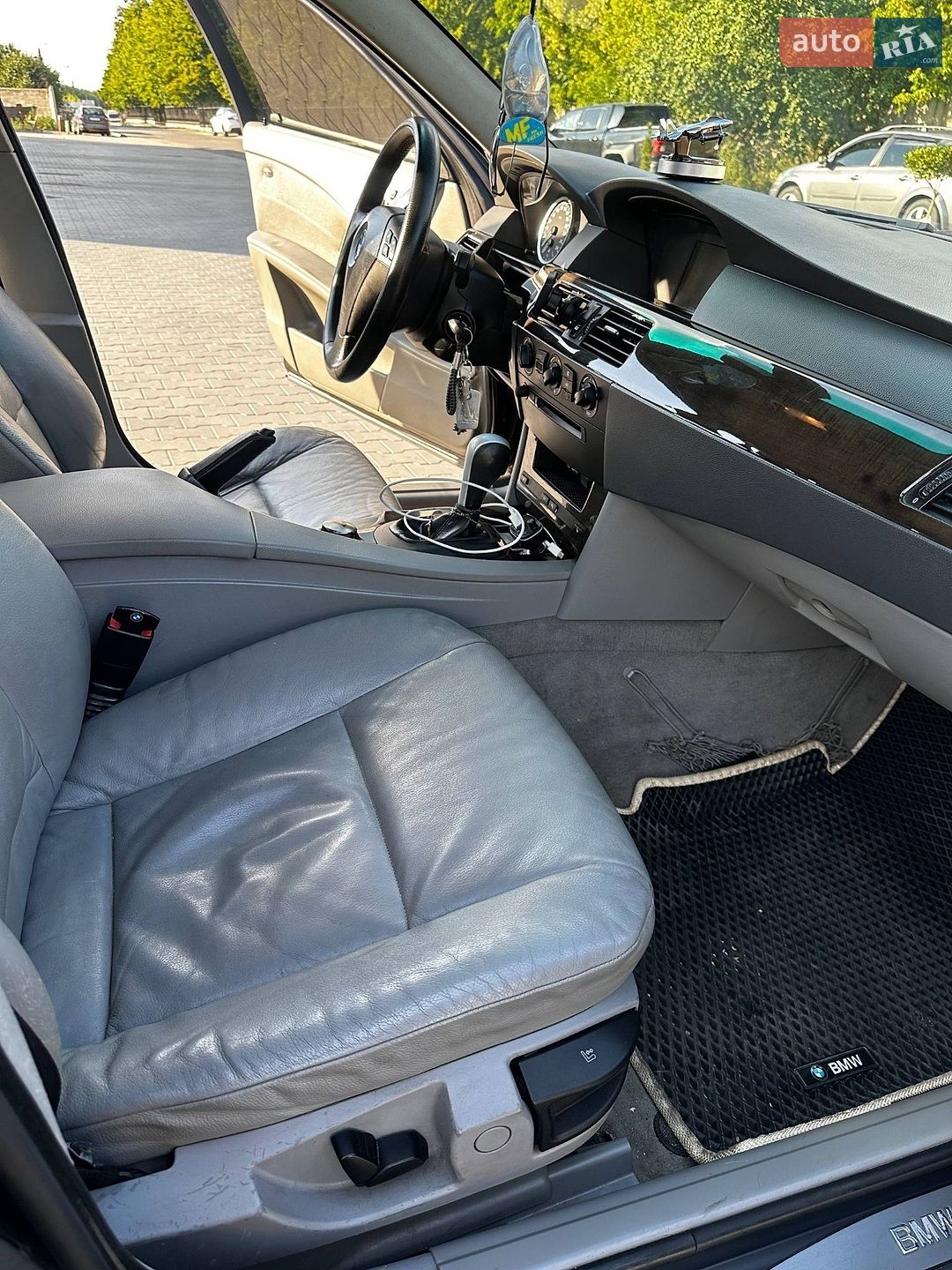 BMW 5 Series 2005 VIN WBANE31050B948810 фото оголошення 17 з 19