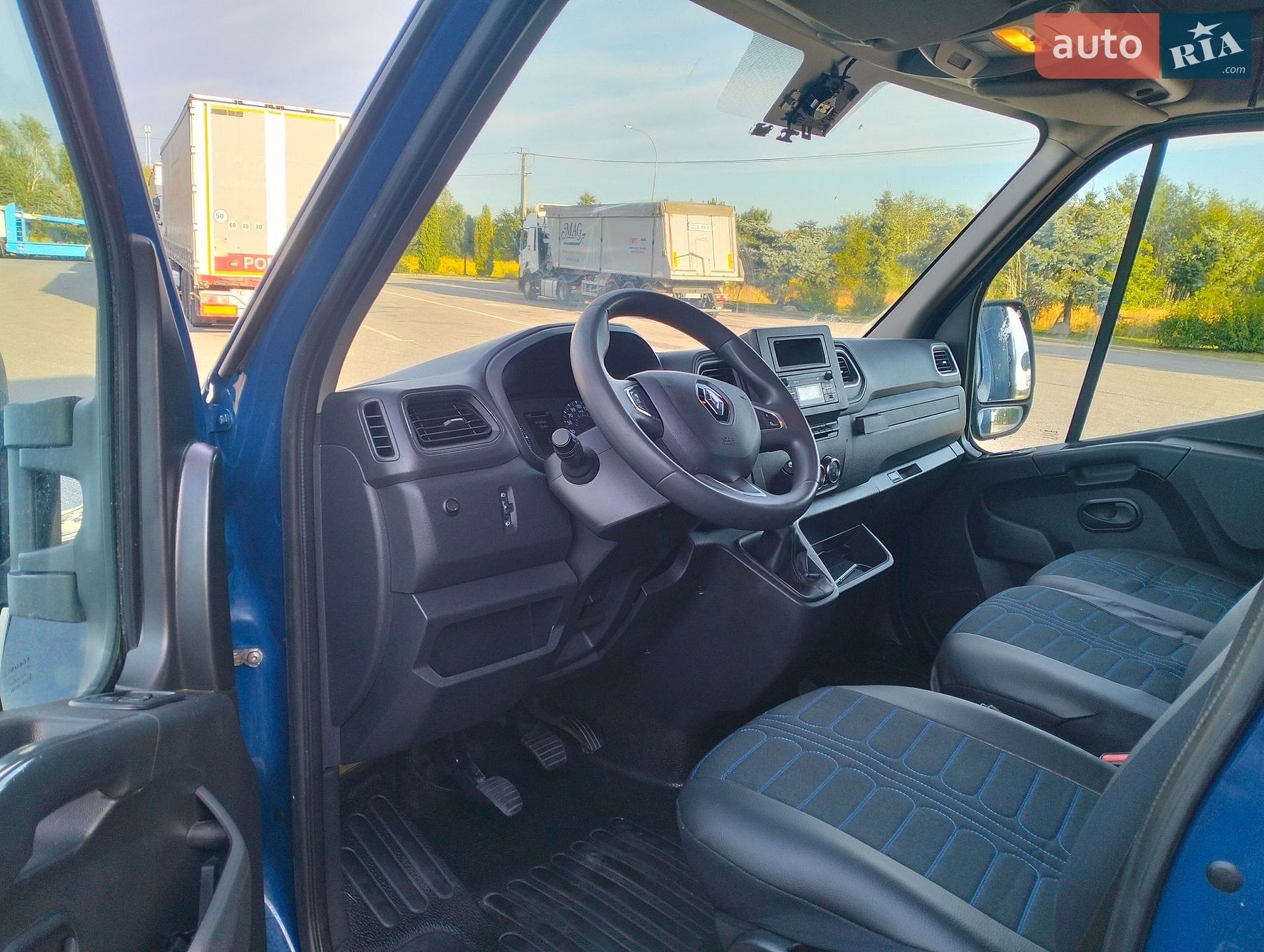 Renault Master 2023 VIN VF1VB000969977348 фото оголошення 4 з 11