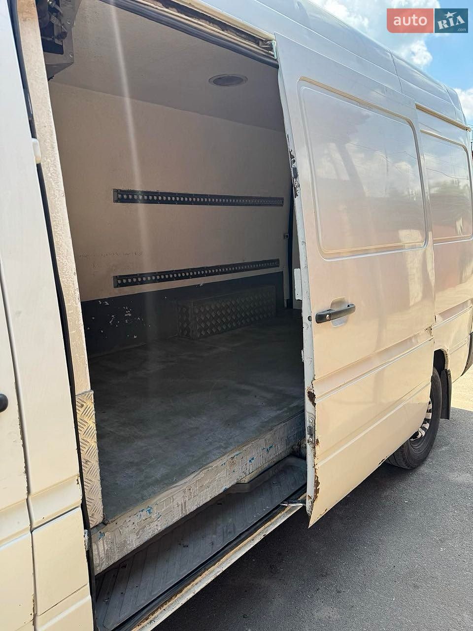 Volkswagen LT 2005 VIN WV1ZZZ2DZ6H001416 фото оголошення 10 з 10