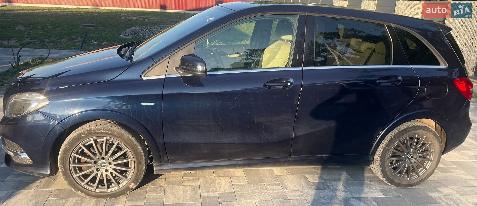 Mercedes-Benz B-Class 2017 VIN WDD2428901J016865 фото оголошення 3 з 15