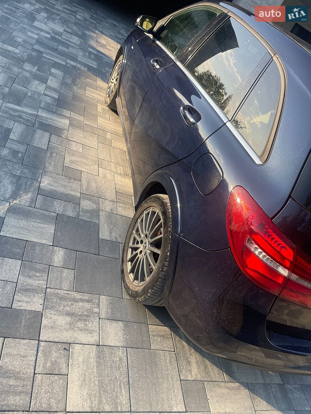 Mercedes-Benz B-Class 2017 VIN WDD2428901J016865 фото оголошення 4 з 15