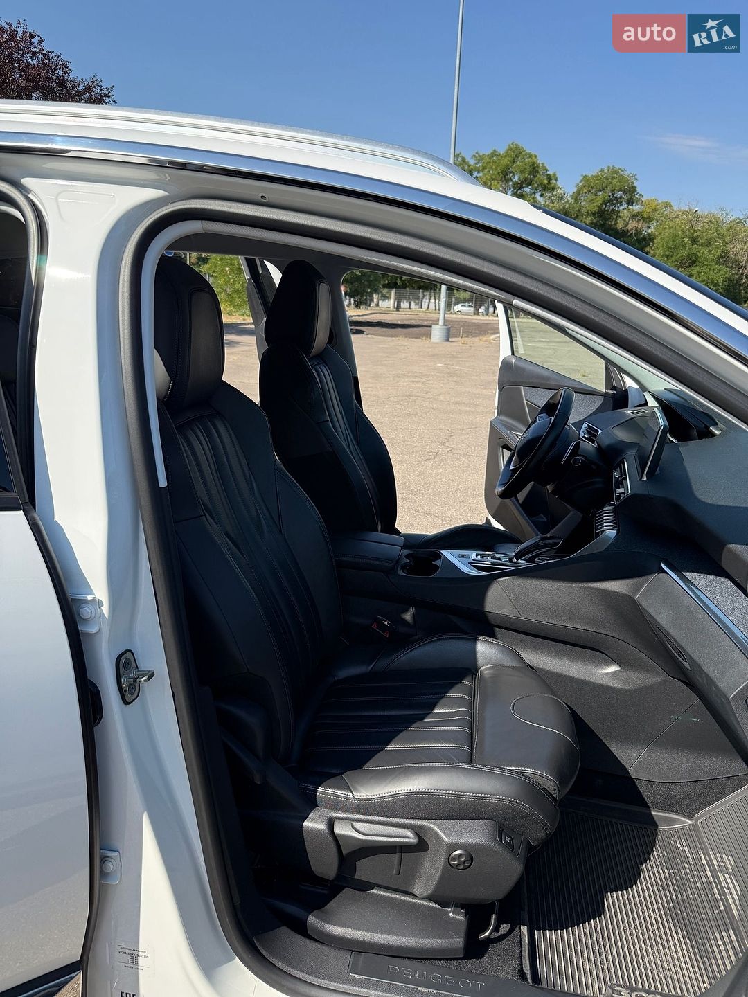 Peugeot 3008 2018 VIN VF3MJAHXVJS349709 фото оголошення 2 з 21