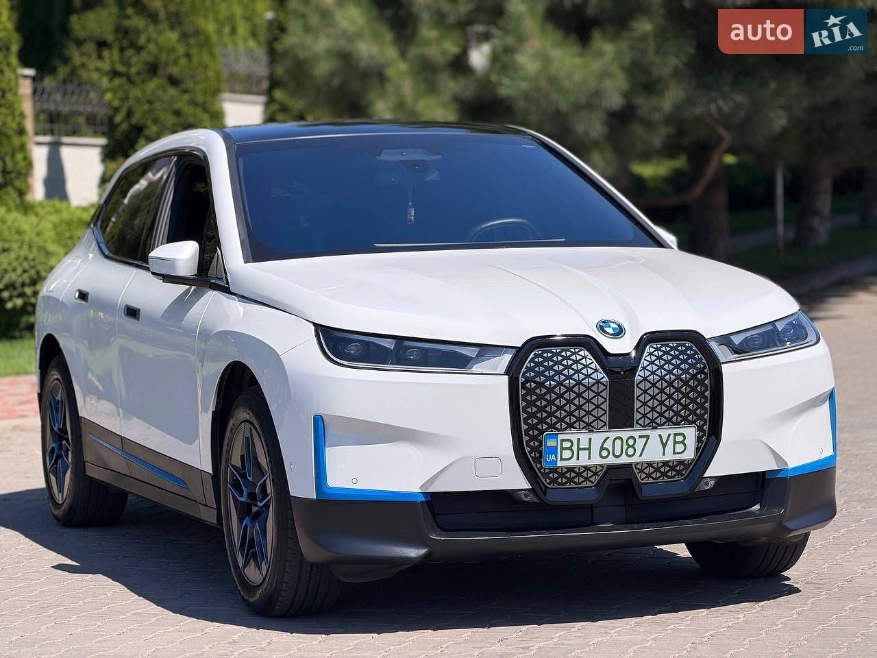 BMW IX 2024 VIN WB523CF02RCS04556 фото оголошення 10 з 52