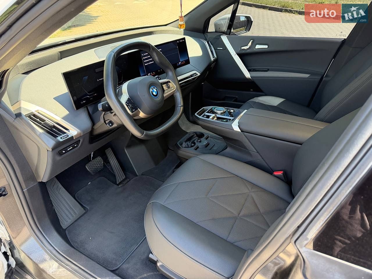 BMW IX 2024 VIN WB523CF02RCS04556 фото оголошення 27 з 52