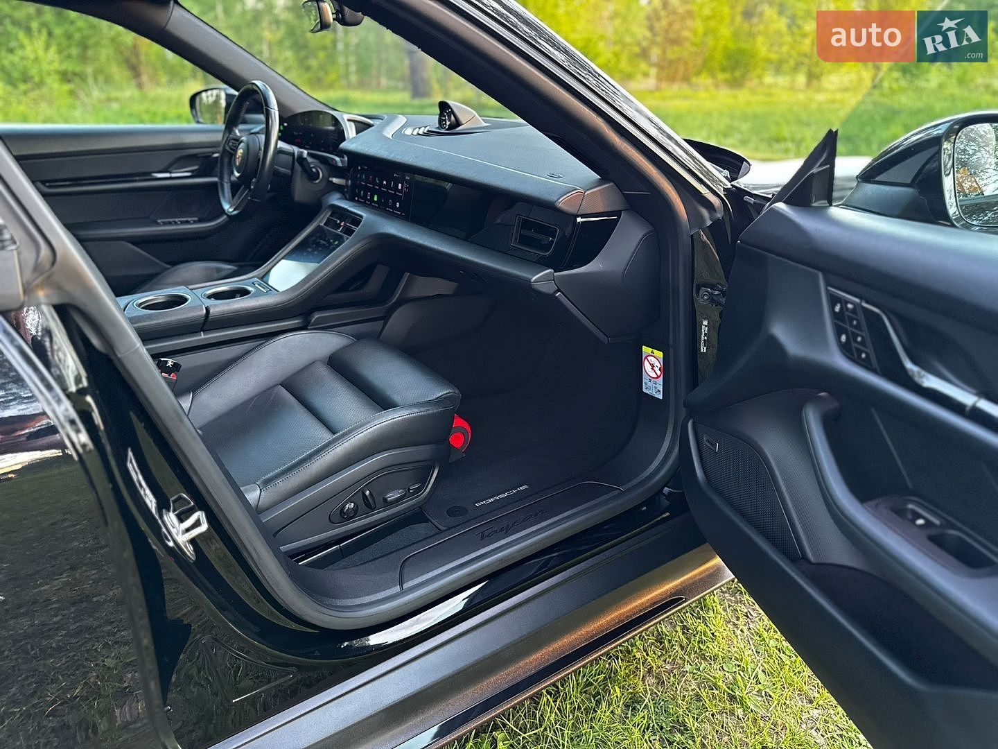 Porsche Taycan 2022 VIN WP0ZZZY10PSA69335 фото оголошення 18 з 78