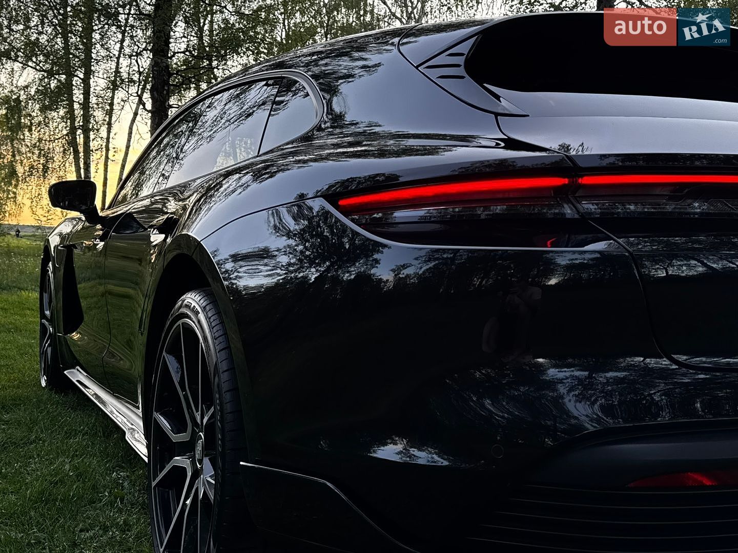 Porsche Taycan 2022 VIN WP0ZZZY10PSA69335 фото оголошення 36 з 78
