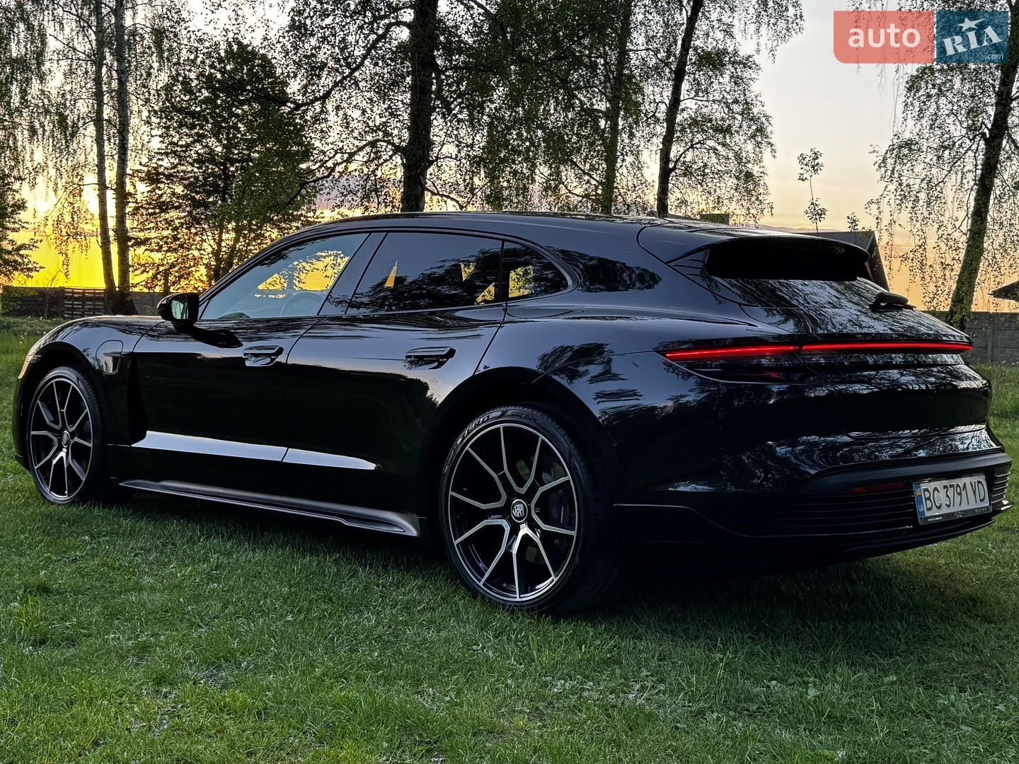 Porsche Taycan 2022 VIN WP0ZZZY10PSA69335 фото оголошення 44 з 78