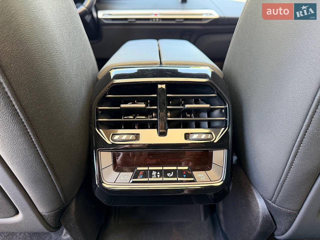 BMW IX 2024 VIN WB523CF02RCS04556 фото оголошення 42 з 52