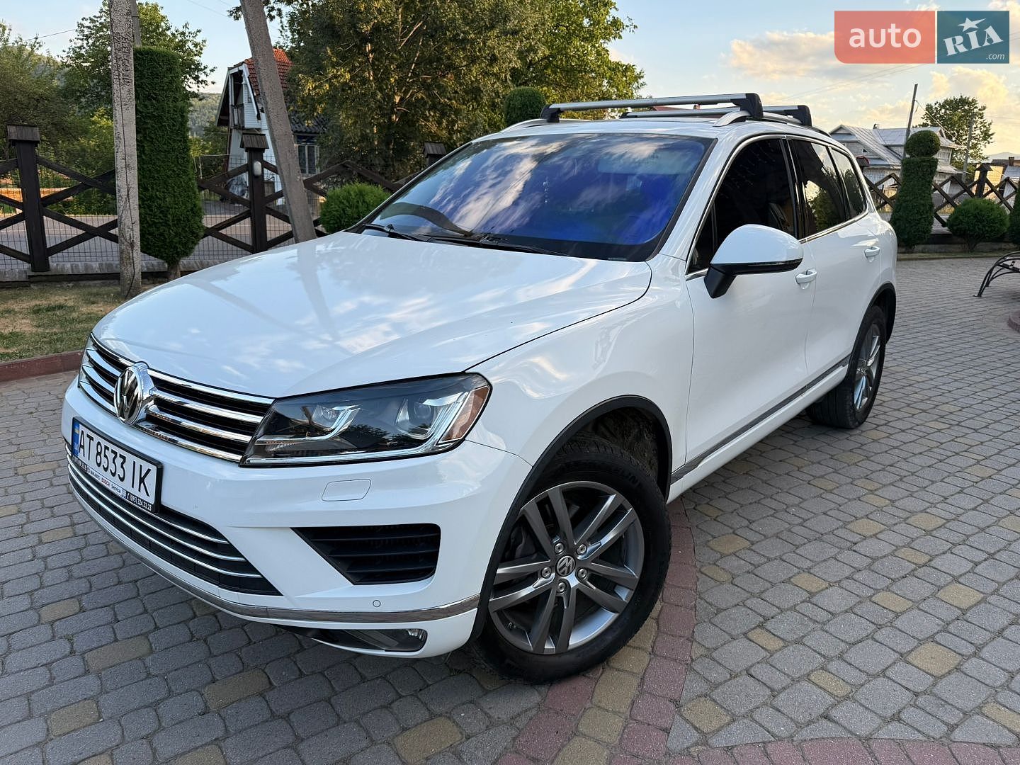 Volkswagen Touareg 2015 VIN WVGEP9BP9GD000917 фото оголошення 3 з 45