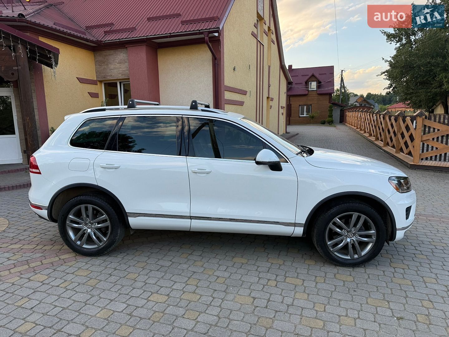 Volkswagen Touareg 2015 VIN WVGEP9BP9GD000917 фото оголошення 15 з 45