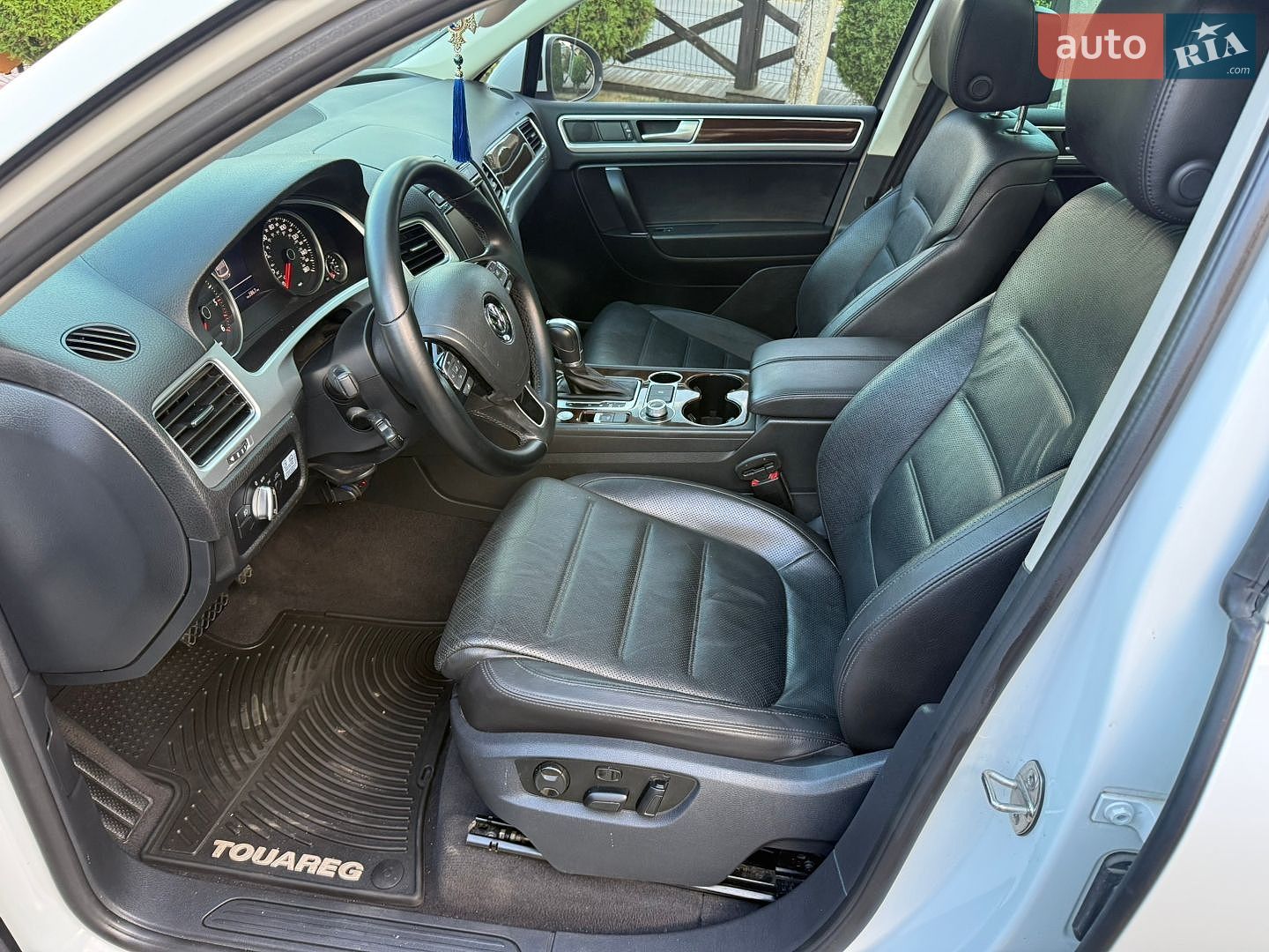 Volkswagen Touareg 2015 VIN WVGEP9BP9GD000917 фото оголошення 32 з 45