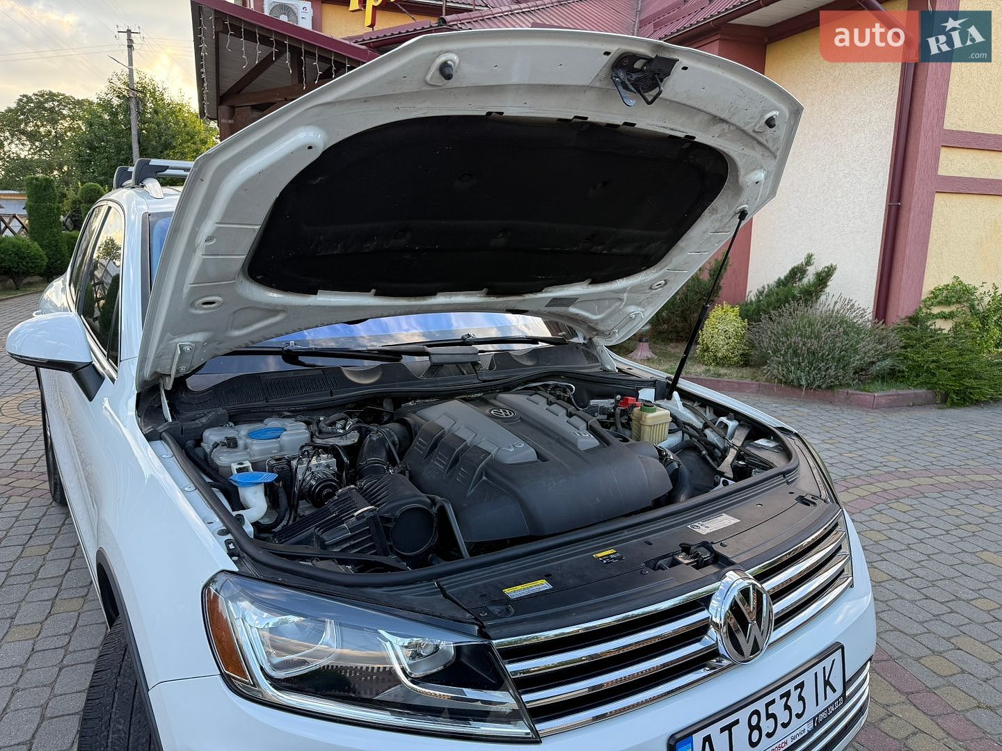Volkswagen Touareg 2015 VIN WVGEP9BP9GD000917 фото оголошення 42 з 45