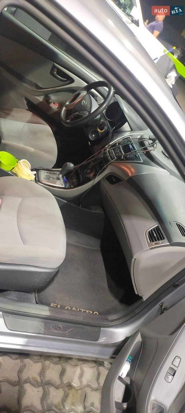 Hyundai Elantra 2013 VIN KMHDH4AE3DU948205 фото оголошення 7 з 10