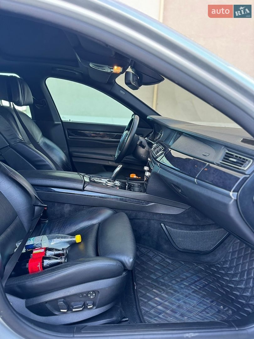 BMW 7 Series 2010 VIN WBAKM21020C335635 фото оголошення 11 з 19