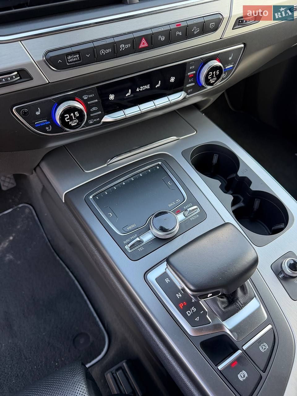Audi Q7 2018 VIN WAUZZZ4M7KD015781 фото оголошення 30 з 47