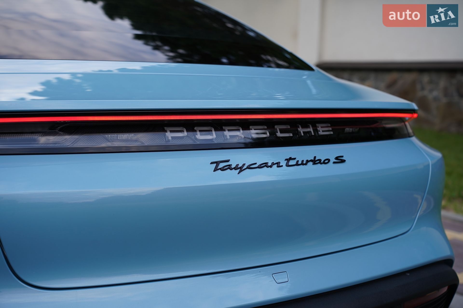 Porsche Taycan 2020 VIN WP0AC2Y11LSA72325 фото оголошення 13 з 34