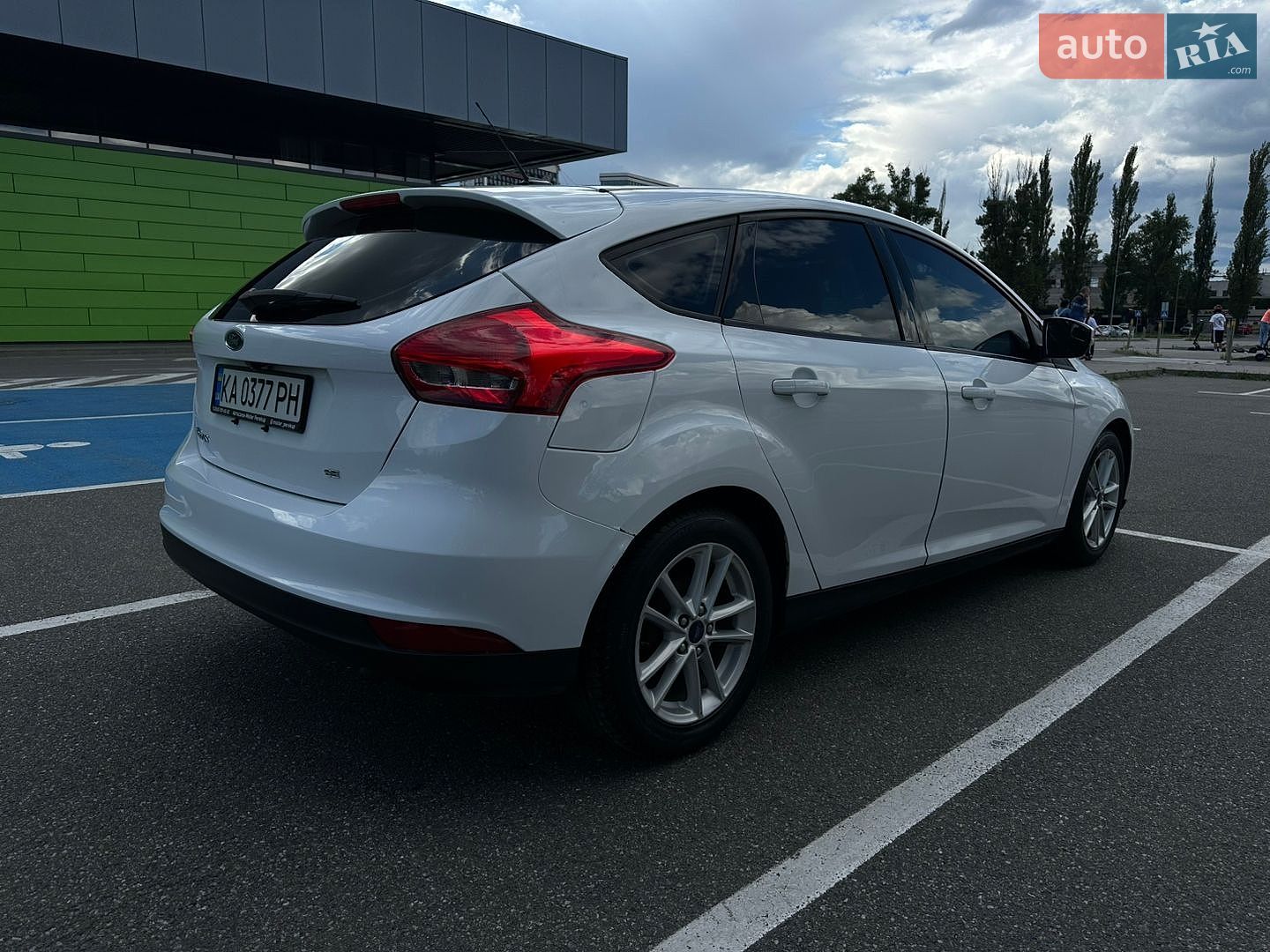 Ford Focus 2016 VIN 1FADP3K20GL296343 фото оголошення 5 з 16