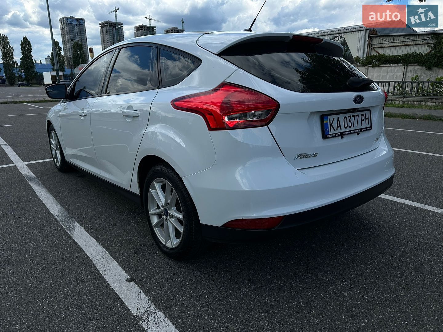 Ford Focus 2016 VIN 1FADP3K20GL296343 фото оголошення 7 з 16
