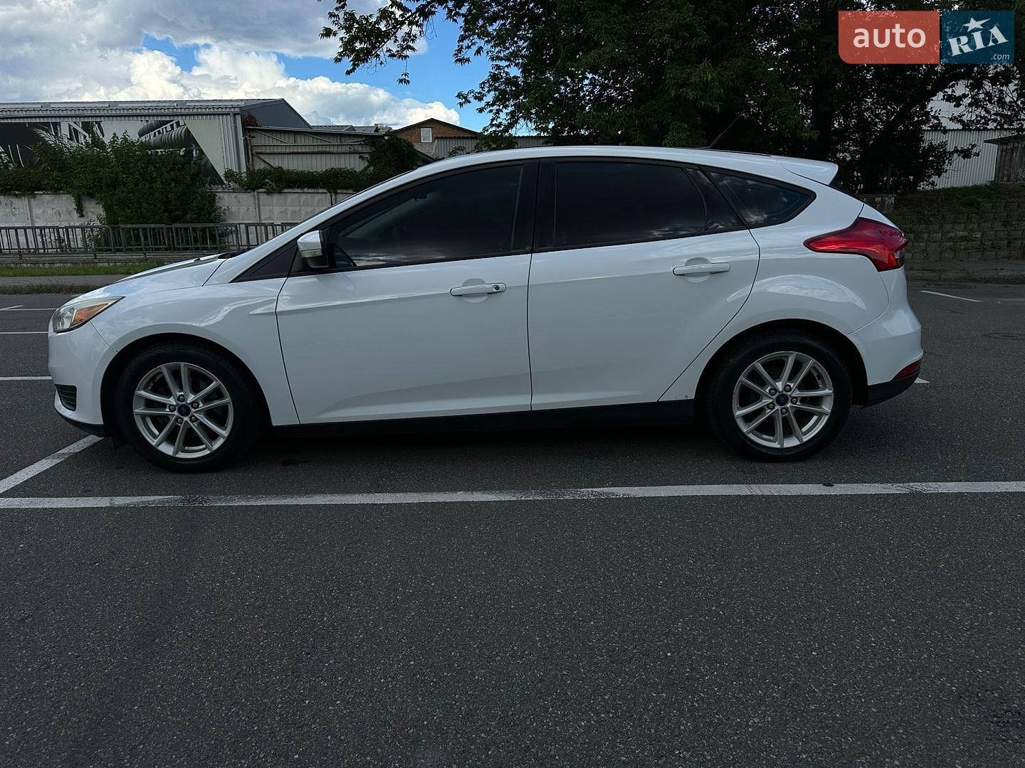 Ford Focus 2016 VIN 1FADP3K20GL296343 фото оголошення 8 з 16