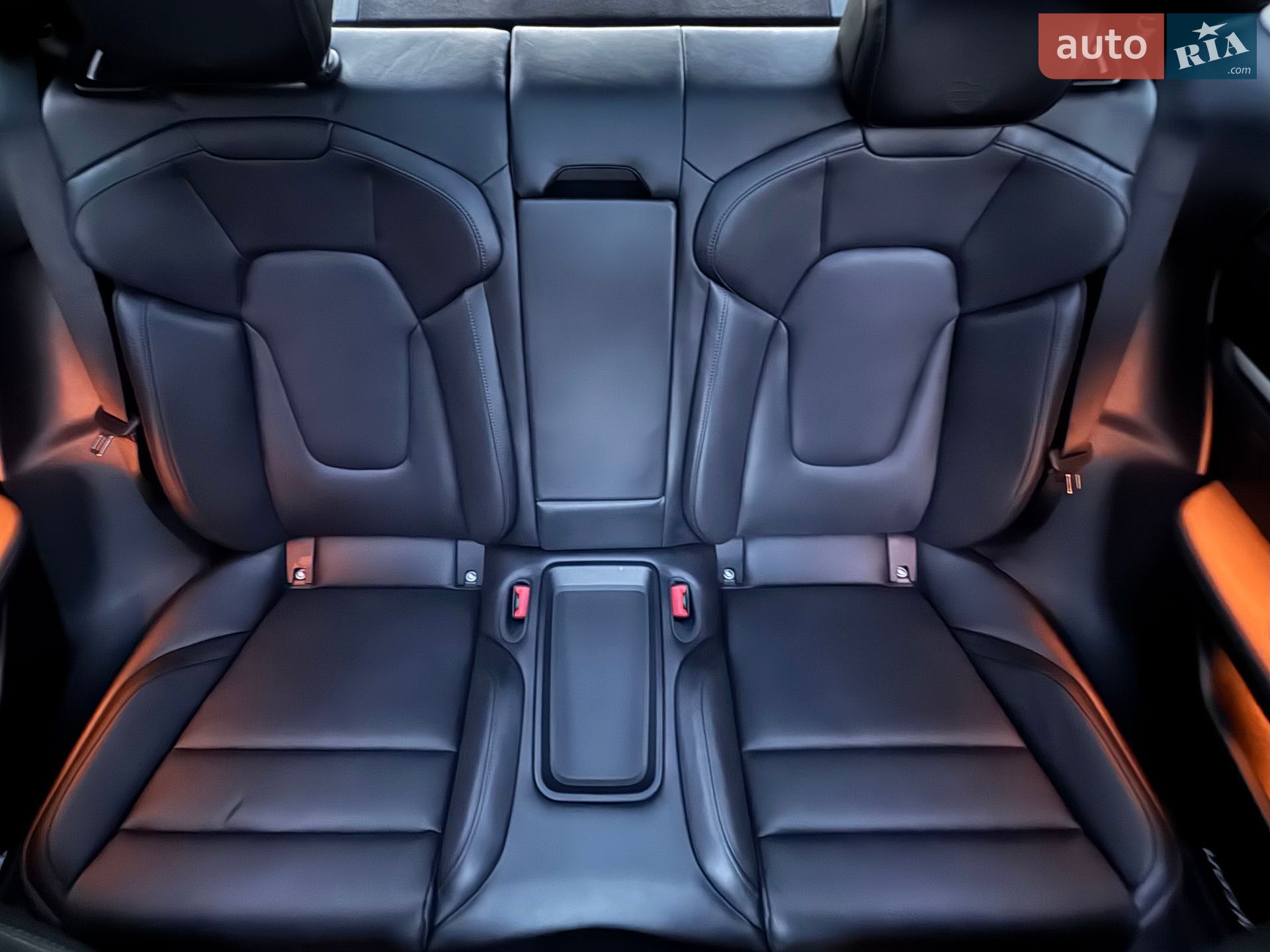 Porsche Taycan 2020 VIN WP0AC2Y11LSA72325 фото оголошення 30 з 34