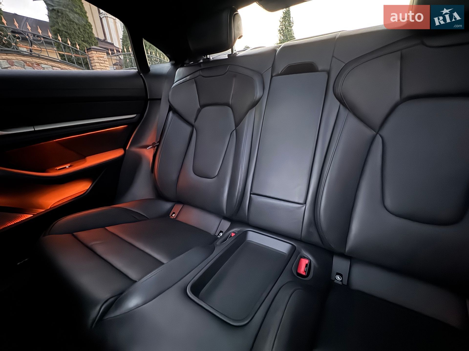 Porsche Taycan 2020 VIN WP0AC2Y11LSA72325 фото оголошення 28 з 34
