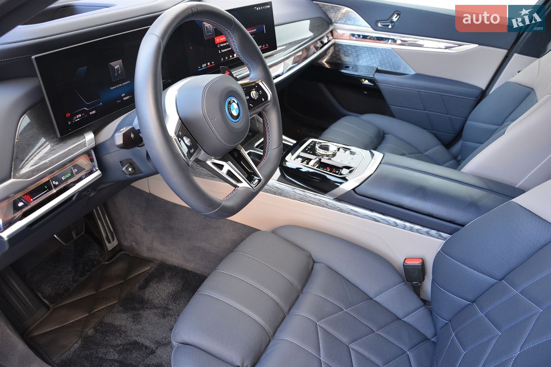 BMW 7 Series 2025 VIN WBA51EH020CV55256 фото оголошення 5 з 10