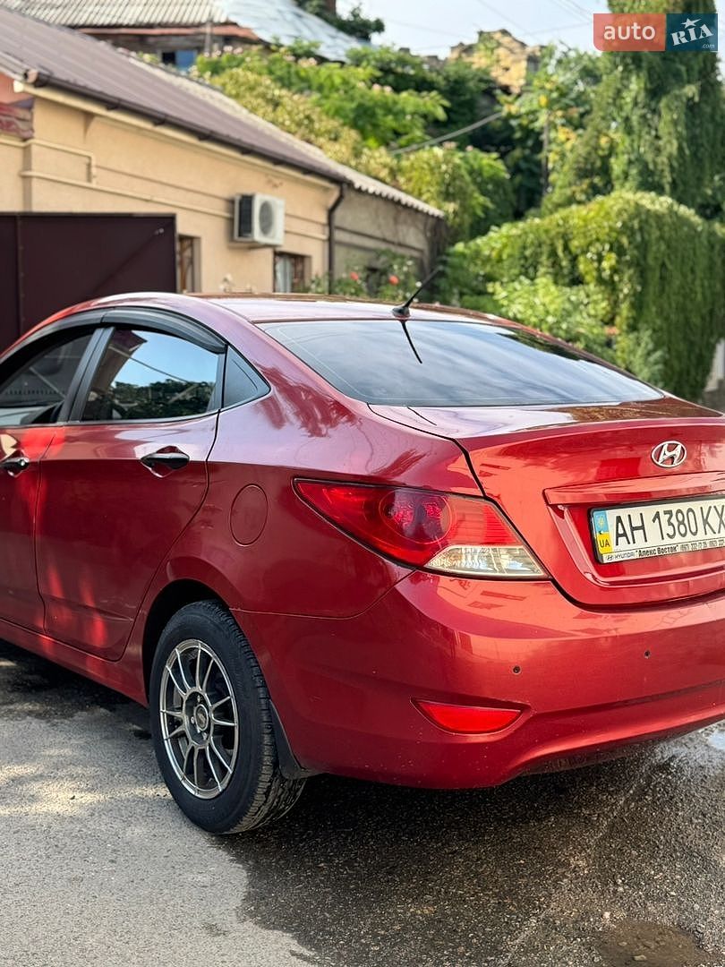 Hyundai Accent 2012 VIN Z94CT41CACR162349 фото оголошення 4 з 9