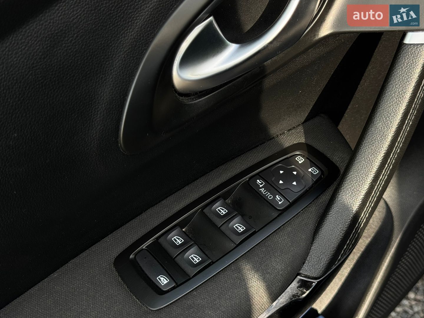 Renault Kadjar 2020 VIN VF1RFE00X65122359 фото оголошення 18 з 48