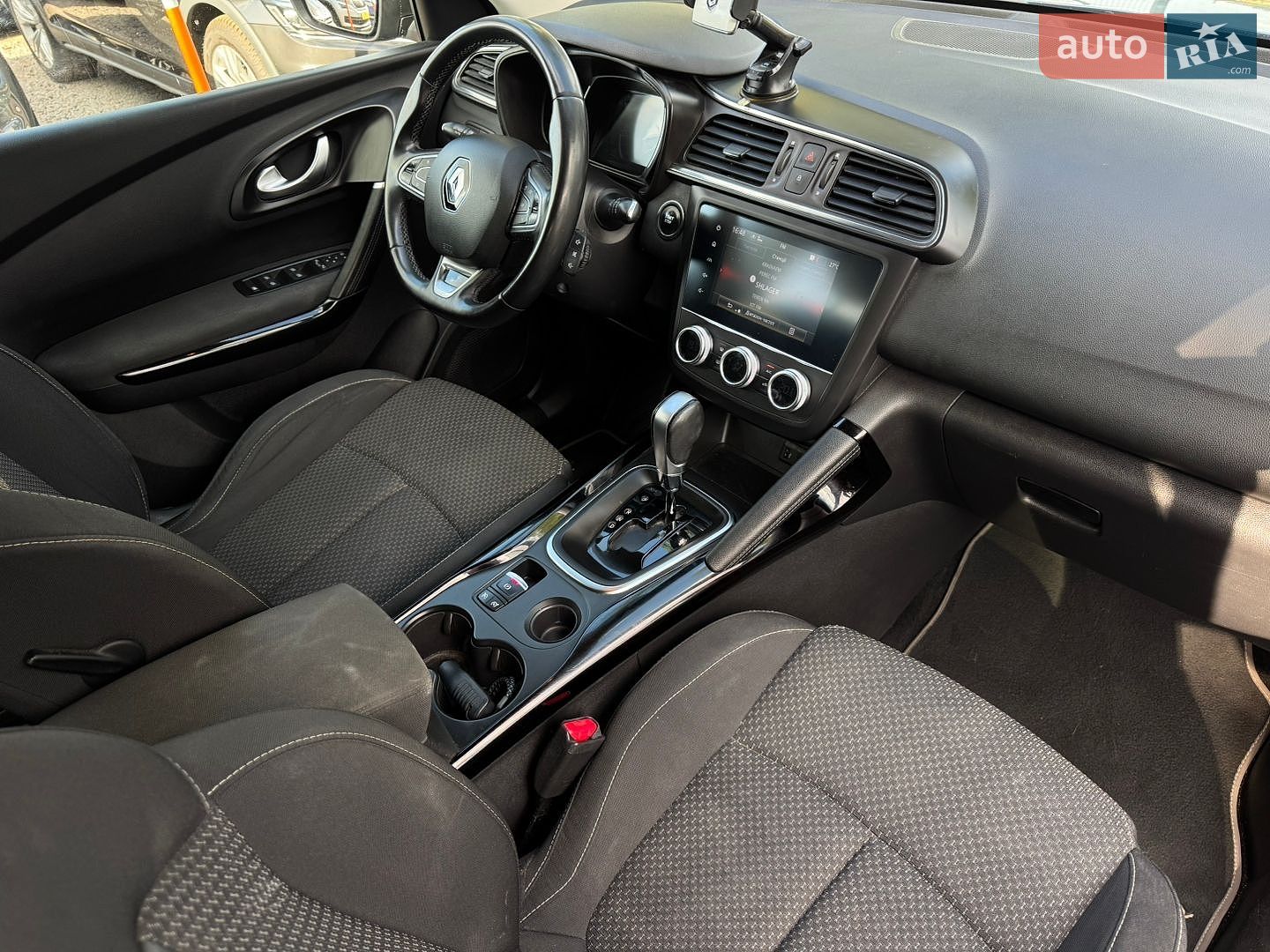 Renault Kadjar 2020 VIN VF1RFE00X65122359 фото оголошення 16 з 48