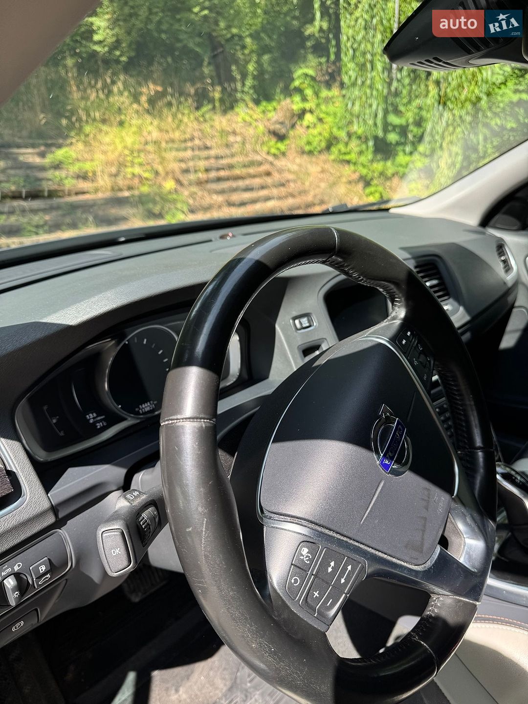 Volvo S60 2017 VIN YV440MUM1J2006527 фото оголошення 11 з 20