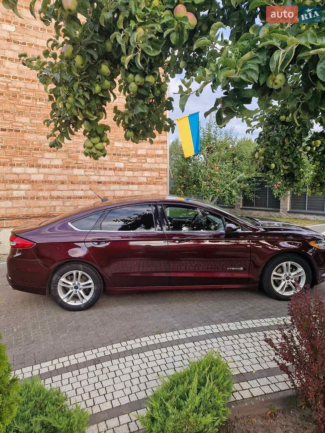 Ford Fusion 2018 VIN 3FA6P0LU7JR225141 фото оголошення 6 з 13