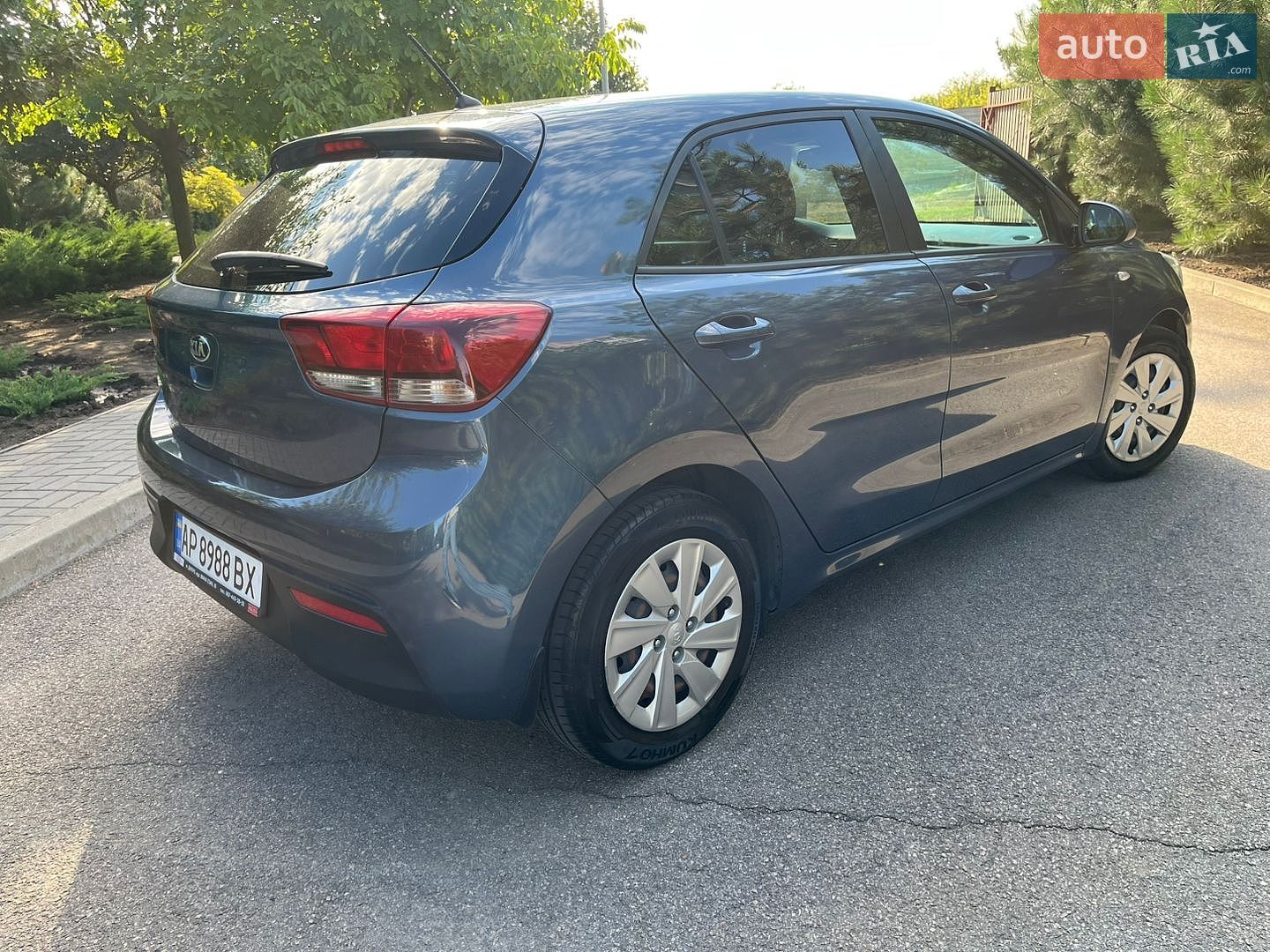 Kia Rio 2018 VIN KNADC514BK6221944 фото оголошення 4 з 18