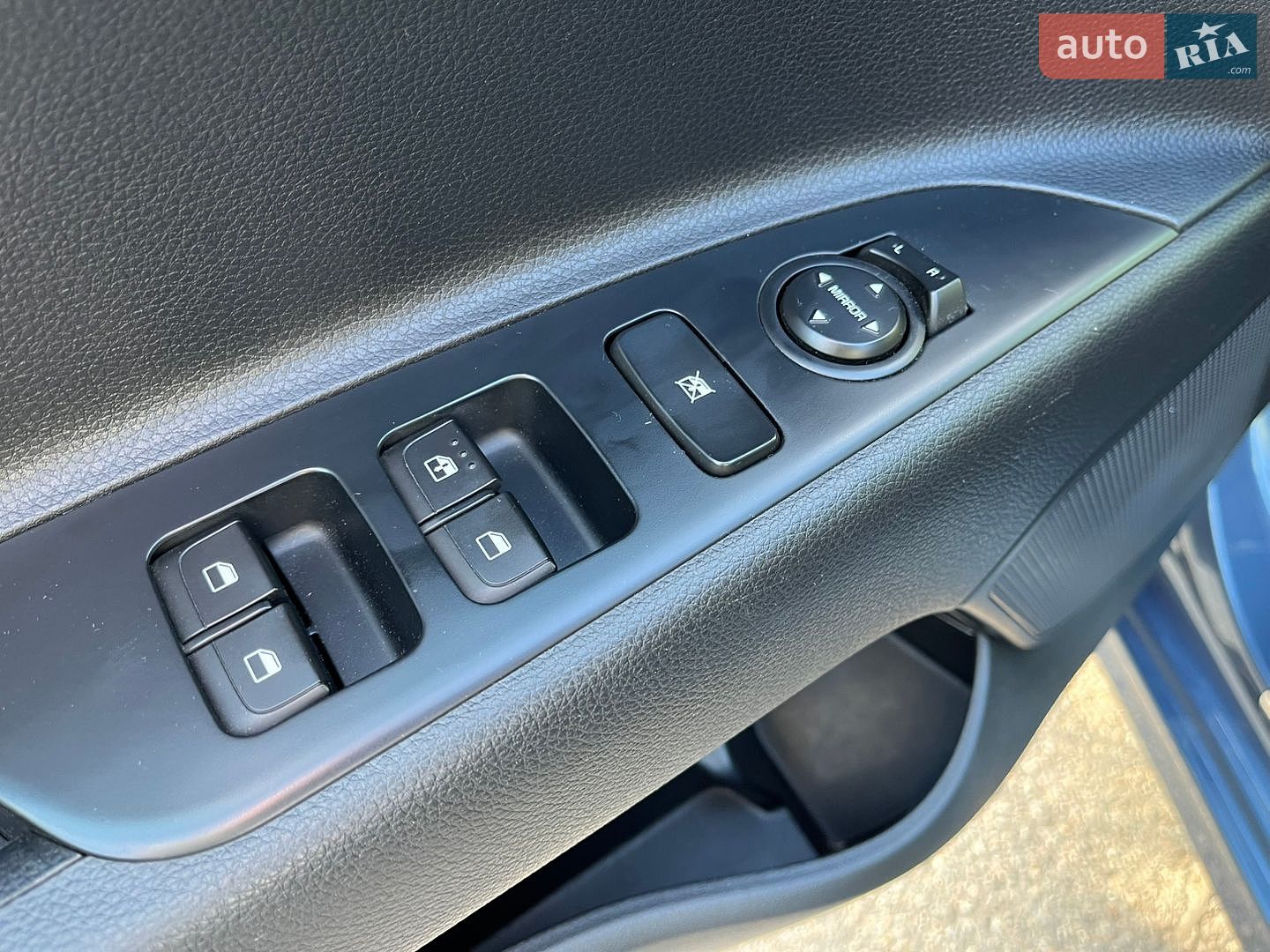 Kia Rio 2018 VIN KNADC514BK6221944 фото оголошення 10 з 18