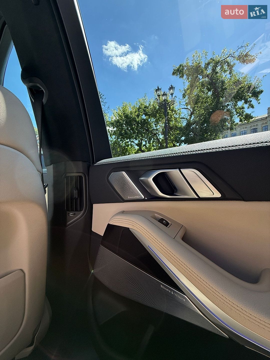 BMW X5 2021 VIN 5UXCR4C06M9H48583 фото оголошення 8 з 10