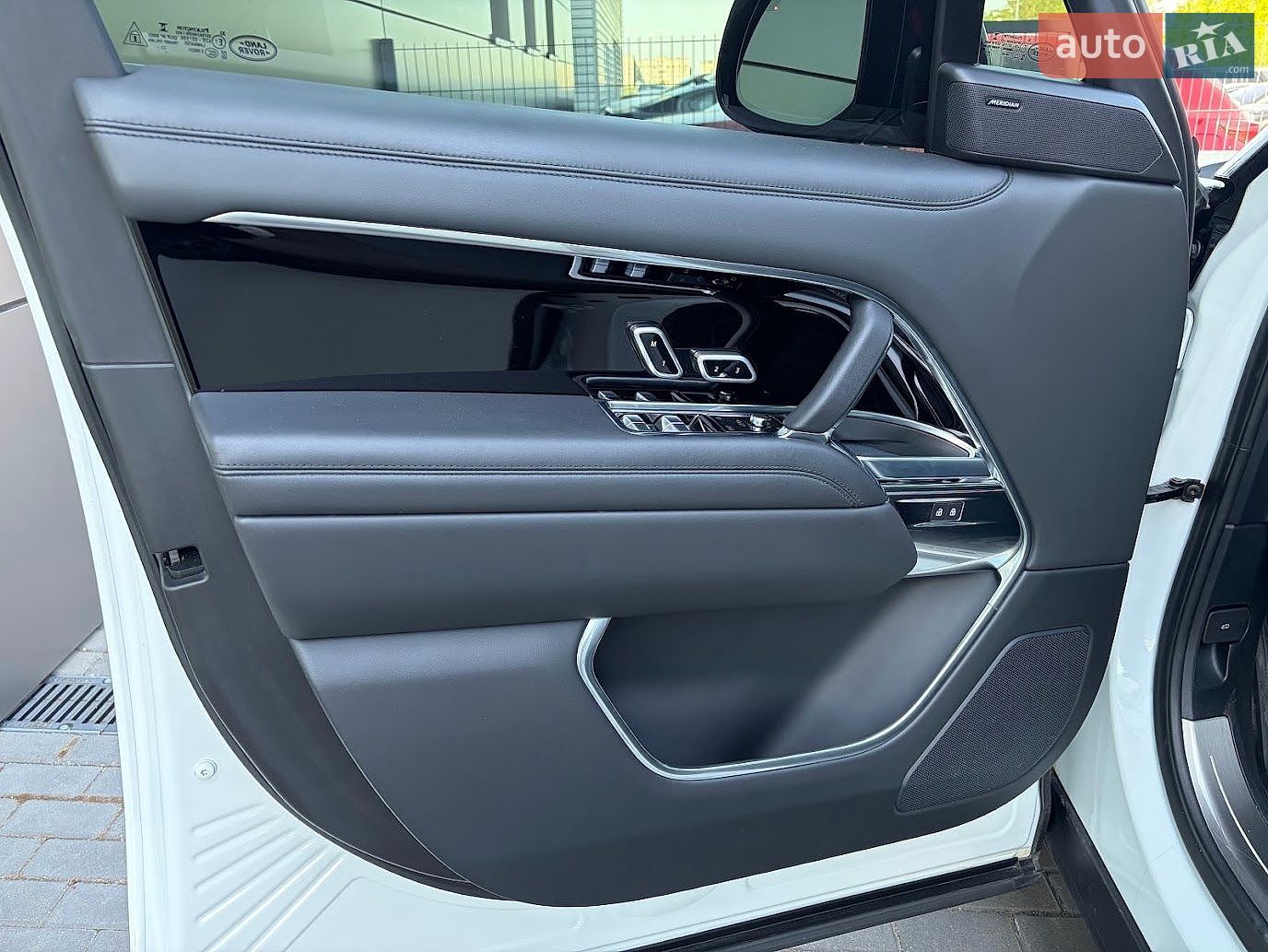 Land Rover Range Rover 2022 VIN SALKA9BW0PA039521 фото оголошення 11 з 35