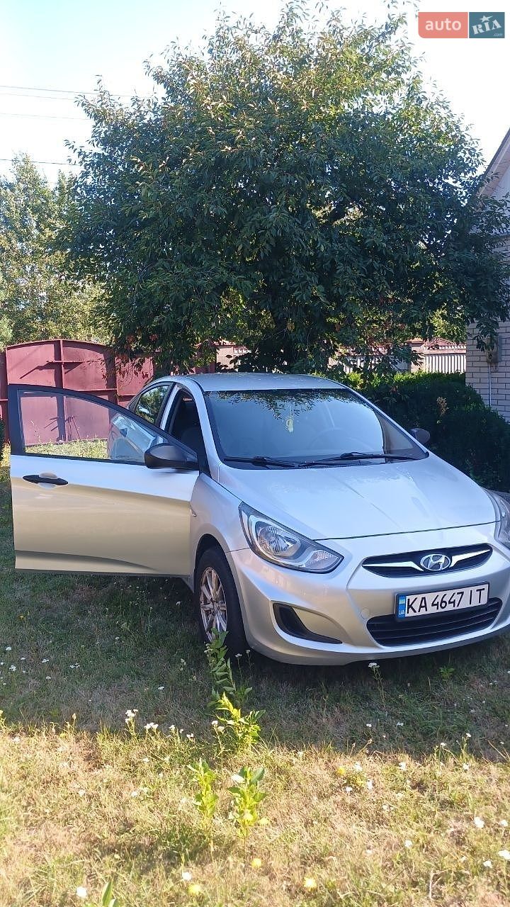 Hyundai Accent 2011 VIN Z94CT41CBBR033409 фото оголошення 2 з 4