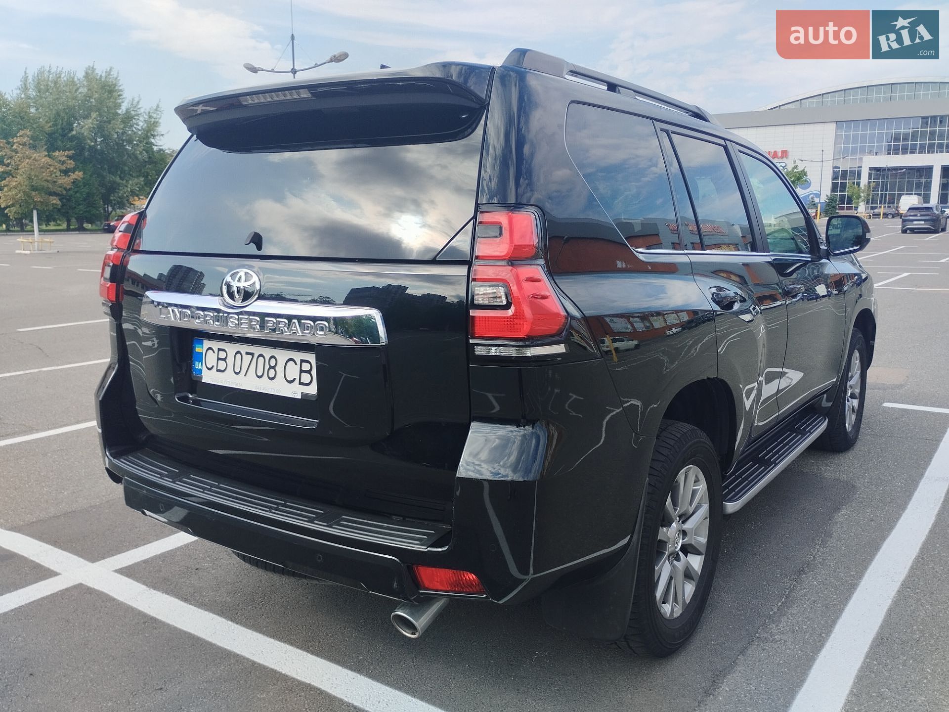 Toyota Land Cruiser Prado 2018 VIN JTEBR3FJ60K098161 фото оголошення 7 з 18