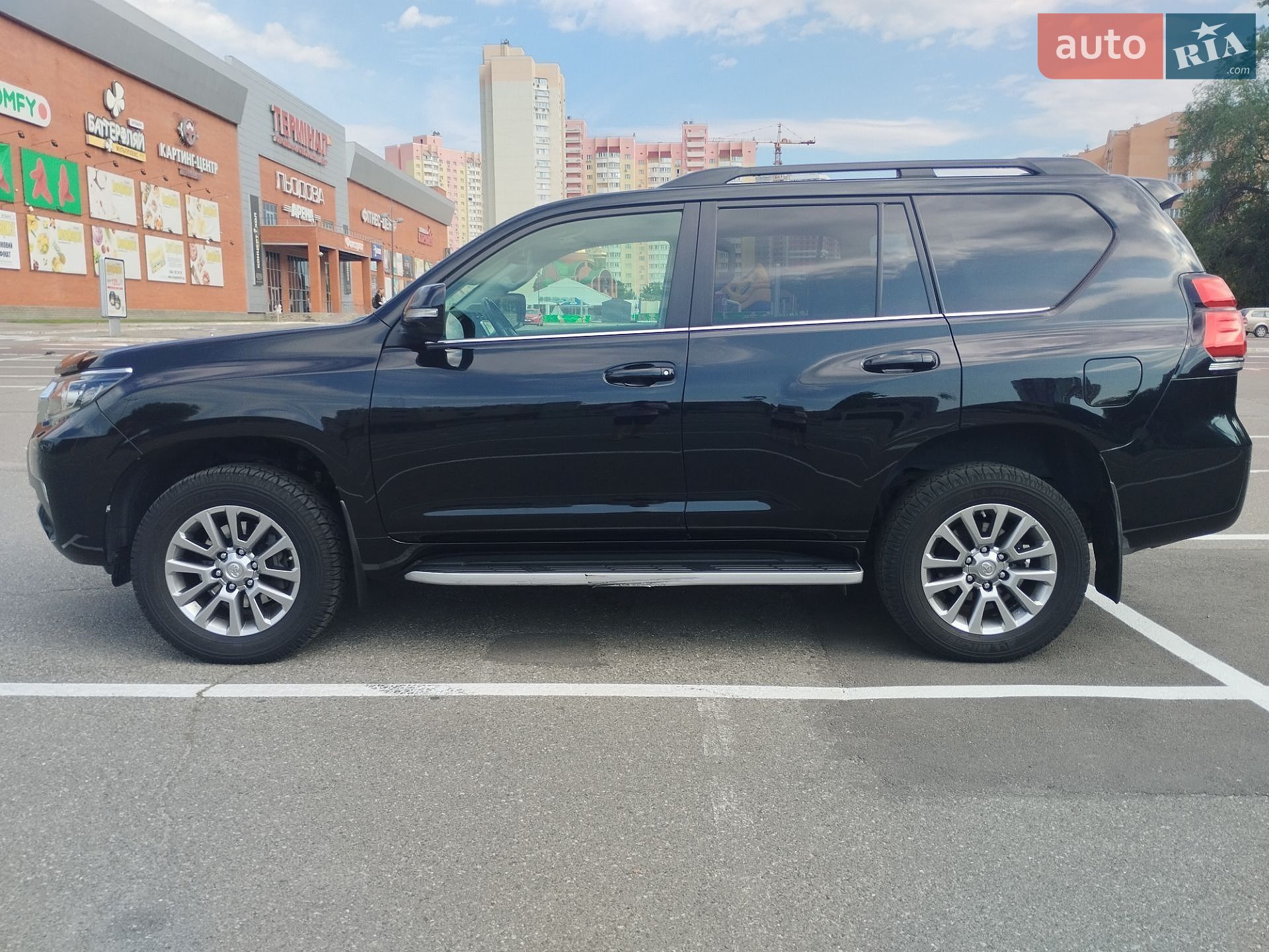 Toyota Land Cruiser Prado 2018 VIN JTEBR3FJ60K098161 фото оголошення 4 з 18