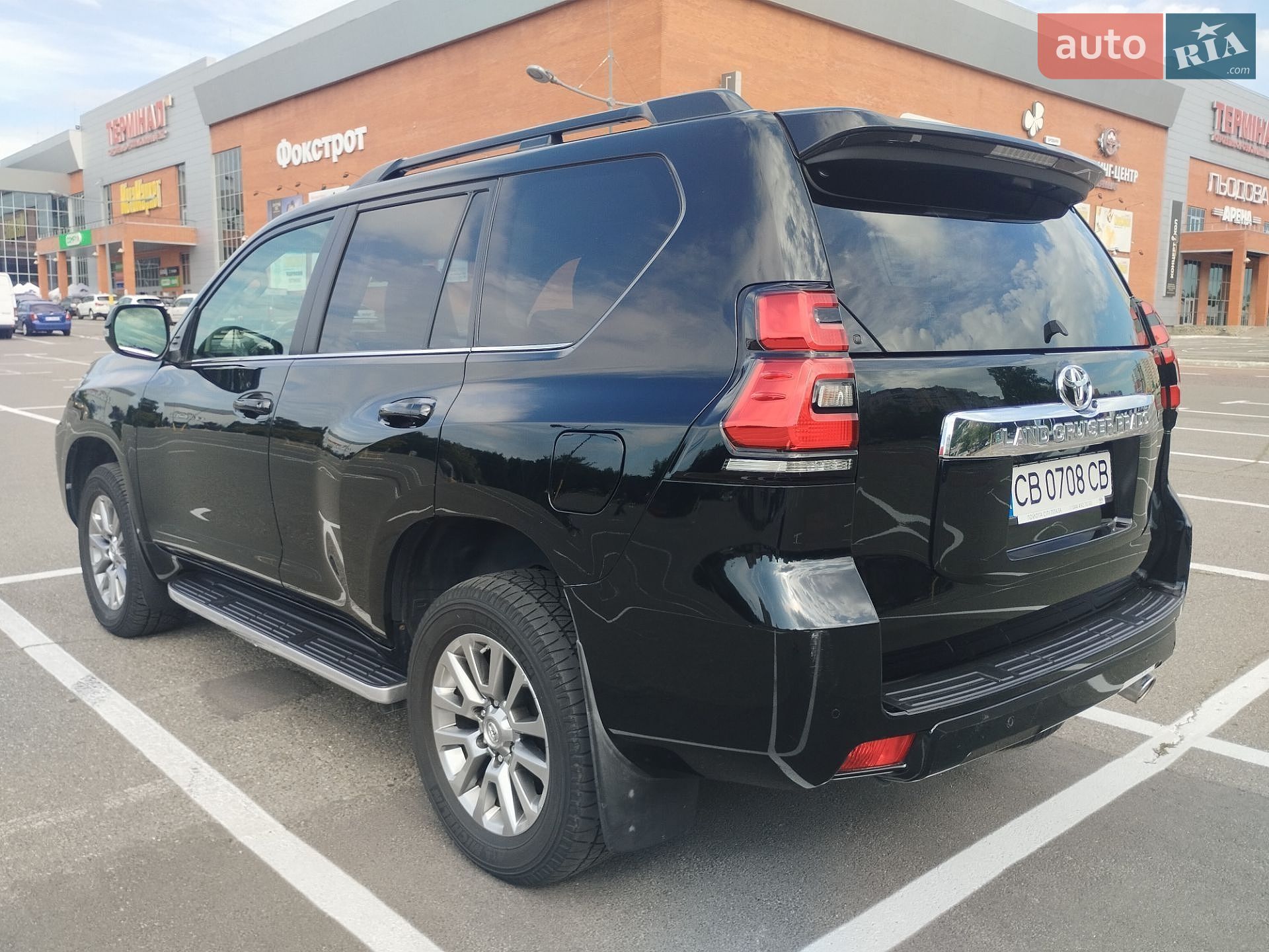 Toyota Land Cruiser Prado 2018 VIN JTEBR3FJ60K098161 фото оголошення 5 з 18