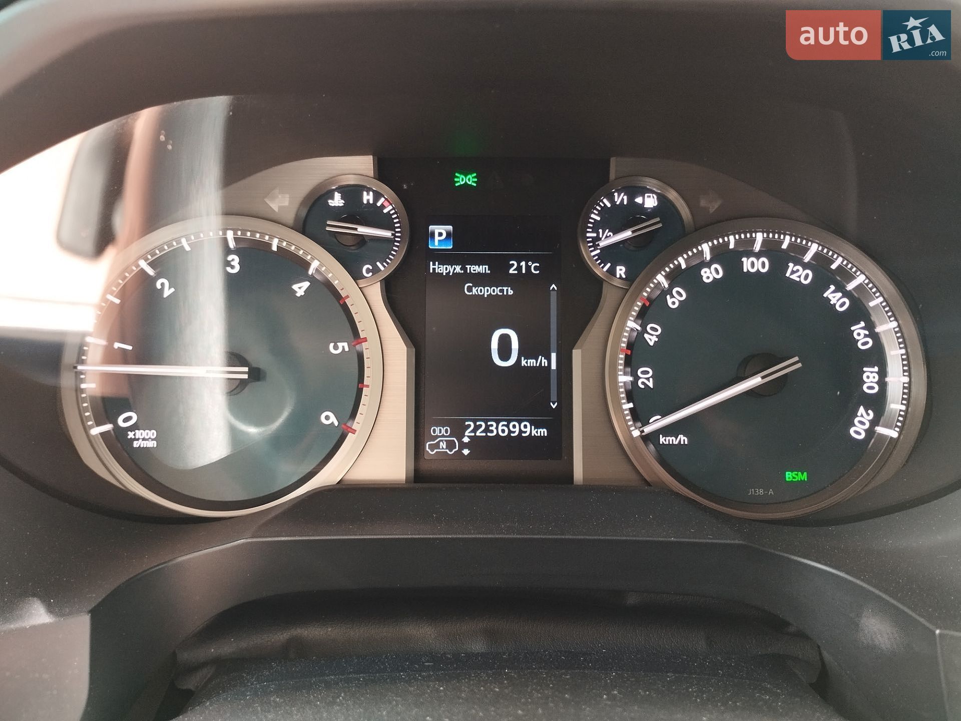 Toyota Land Cruiser Prado 2018 VIN JTEBR3FJ60K098161 фото оголошення 11 з 18