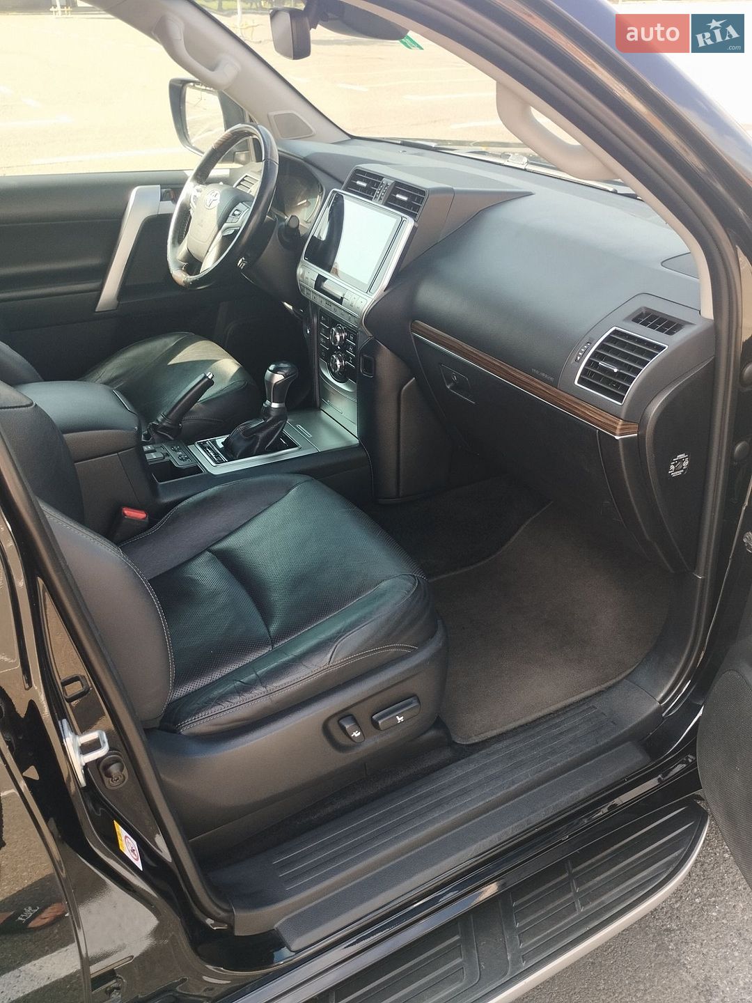 Toyota Land Cruiser Prado 2018 VIN JTEBR3FJ60K098161 фото оголошення 15 з 18