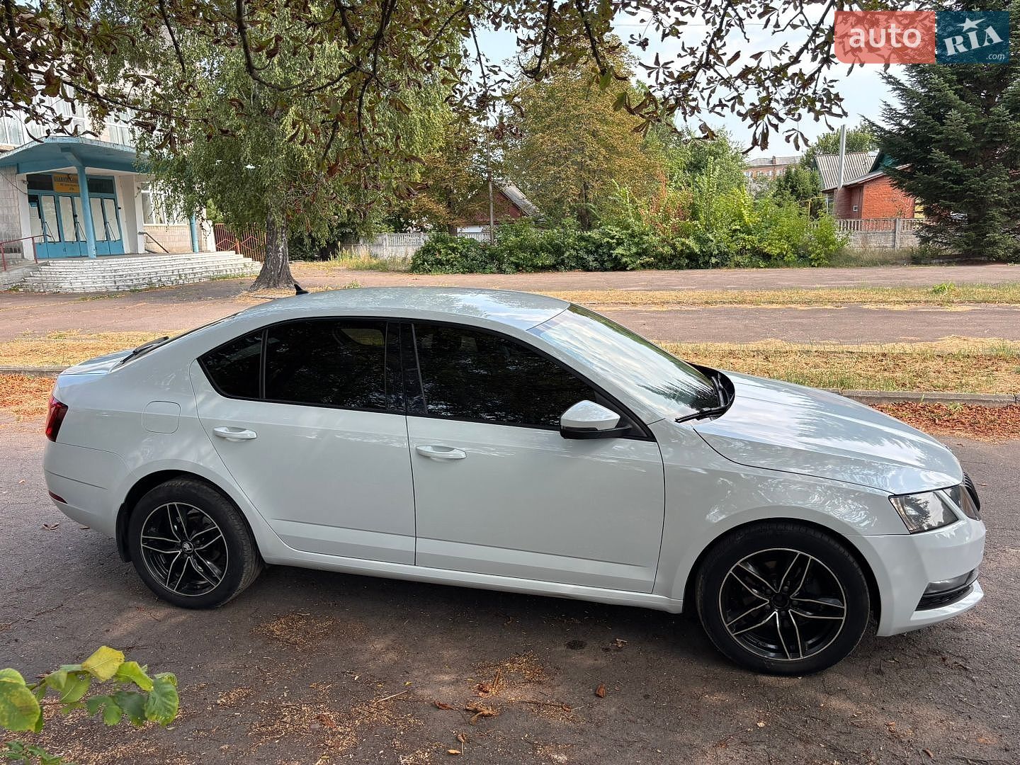Skoda Octavia 2018 VIN Y6UAC2NE8JB008865 фото оголошення 8 з 14
