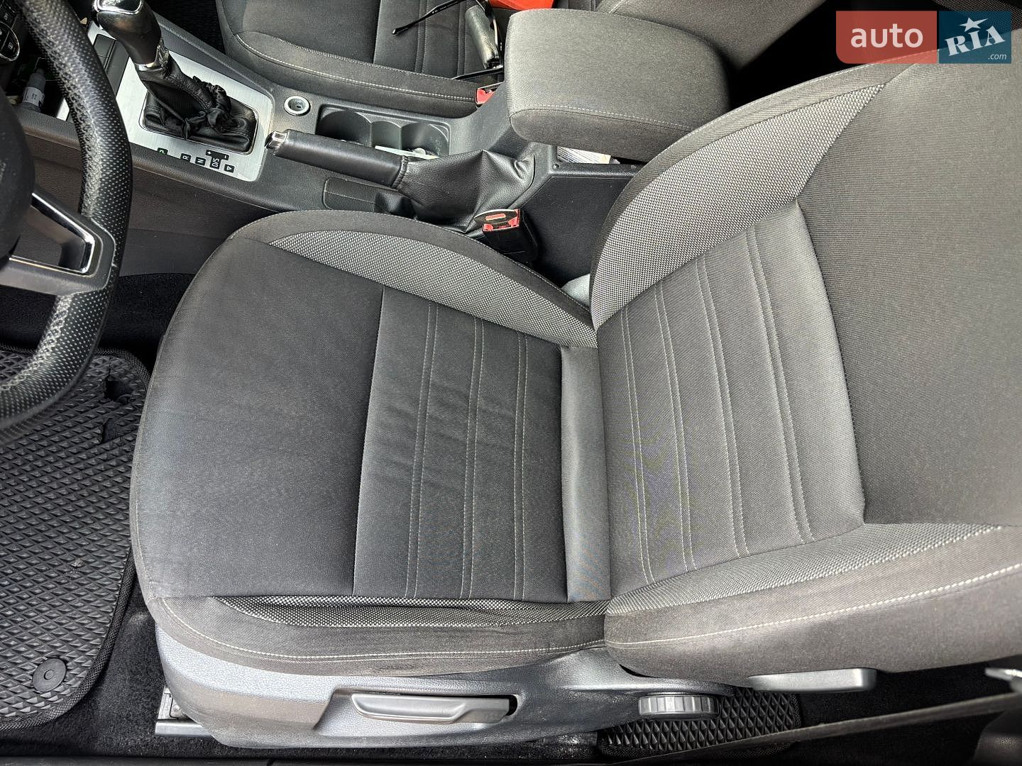 Skoda Octavia 2018 VIN Y6UAC2NE8JB008865 фото оголошення 10 з 14