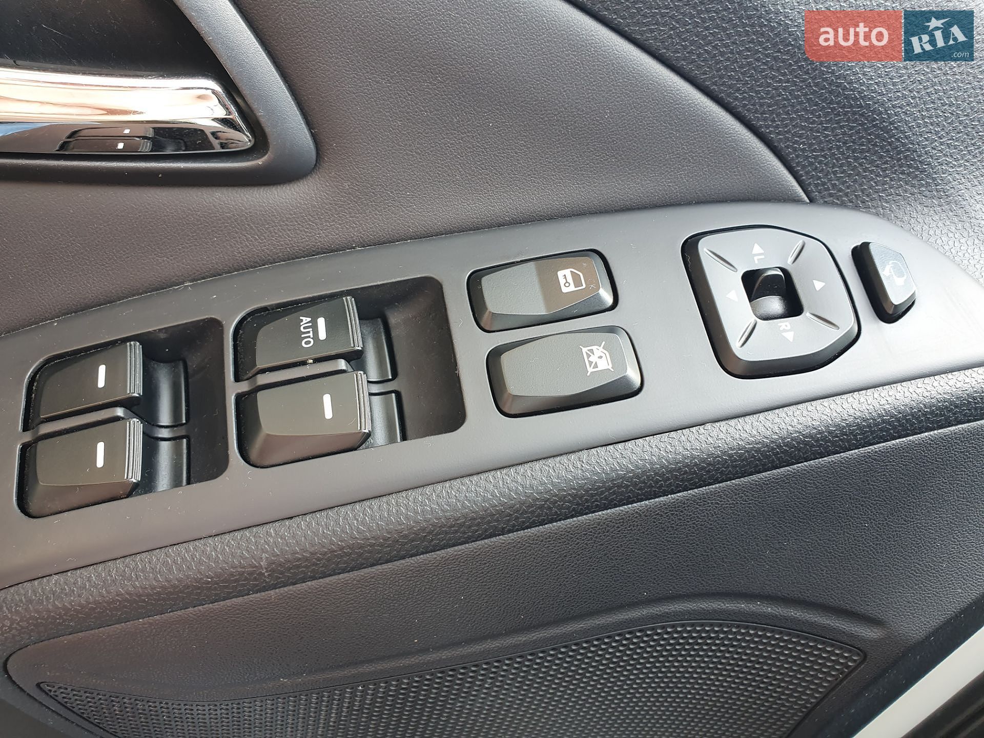 Hyundai ix35 2010 VIN U5YZU81BDBL065745 фото оголошення 53 з 70
