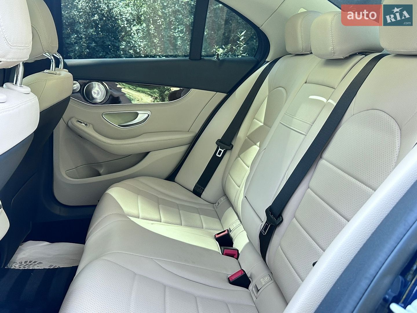 Mercedes-Benz C-Class 2014 VIN 55SWF4KB7FU007373 фото оголошення 18 з 23