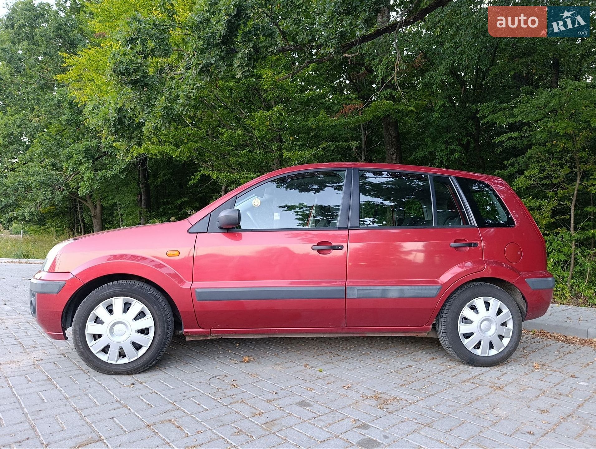 Ford Fusion 2006 VIN WF0UXXGAJU5E13708 фото оголошення 2 з 9